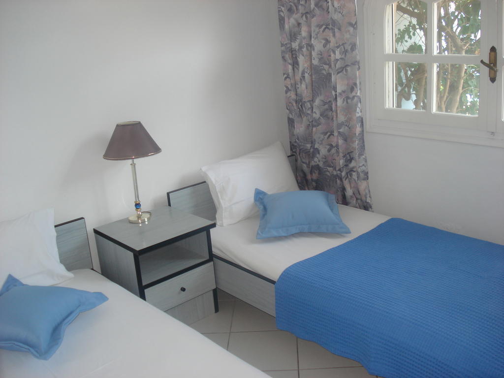 Dolphin Apartments 1 Parga Chambre photo